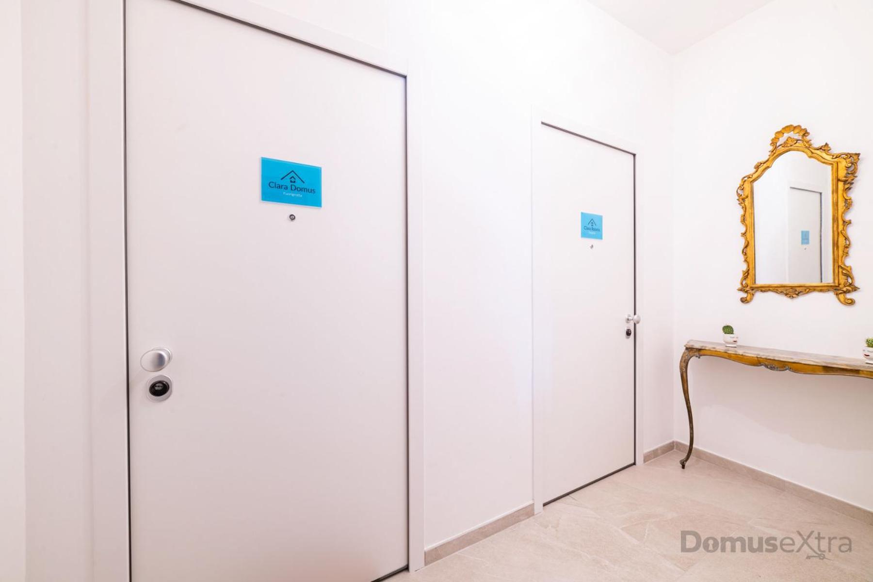 Apartament Clara Domus By Domusextra Neapol Zewnętrze zdjęcie